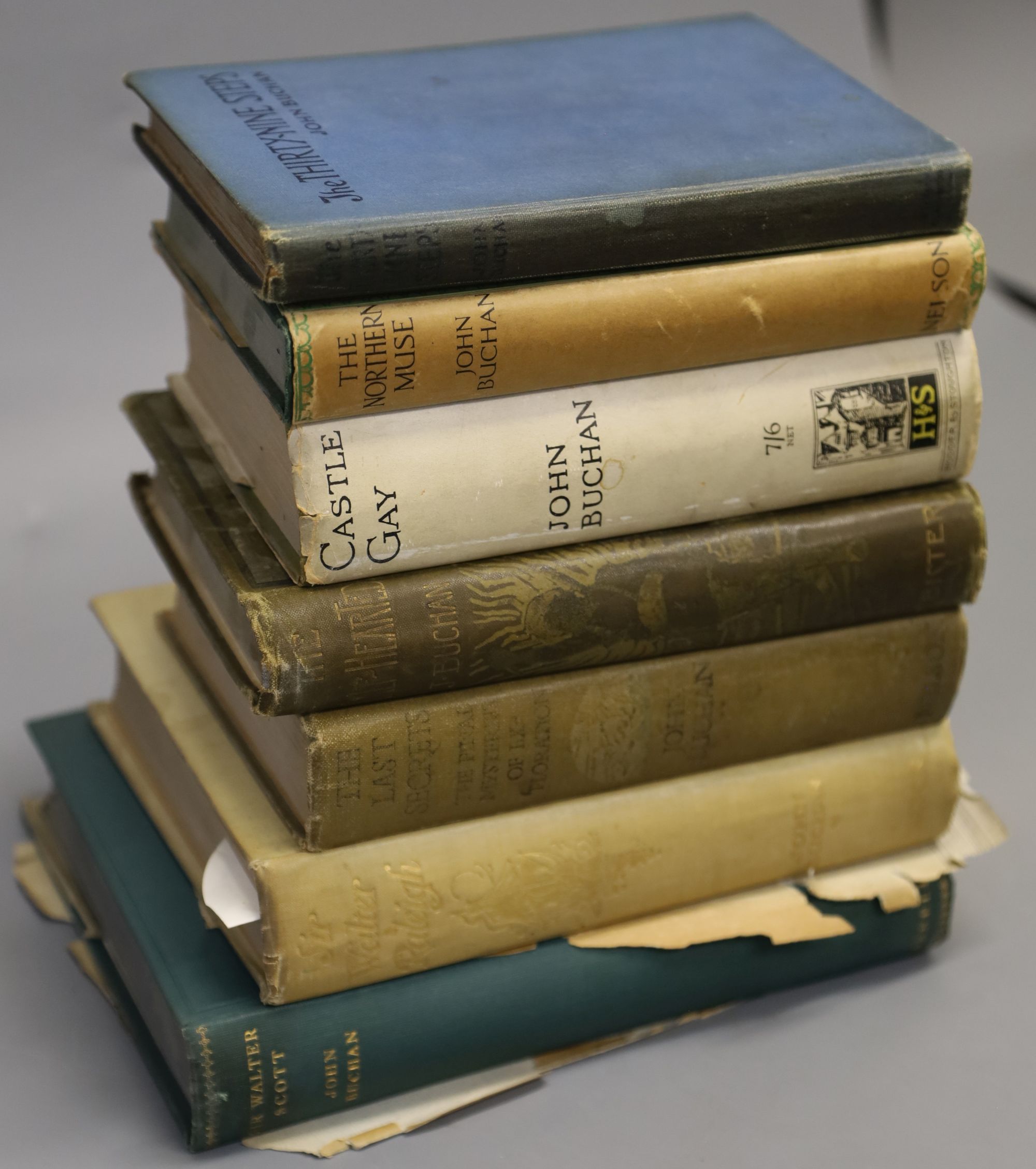 Buchan, John - 7 Works: The Thirty-Nine Steps, 8vo, cloth, William Blackwood and Sons, London 1915; The Half-Hearted, pictorial cloth,
